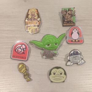 Star wars pin lot of 8